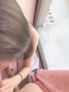 福建调教小母狗中，这个鸡巴套子吸力不够，已经算是很努力了