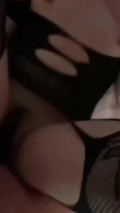 黑丝母狗嘴巴从没停过不爽真实淫荡对话她发出满足的呻吟